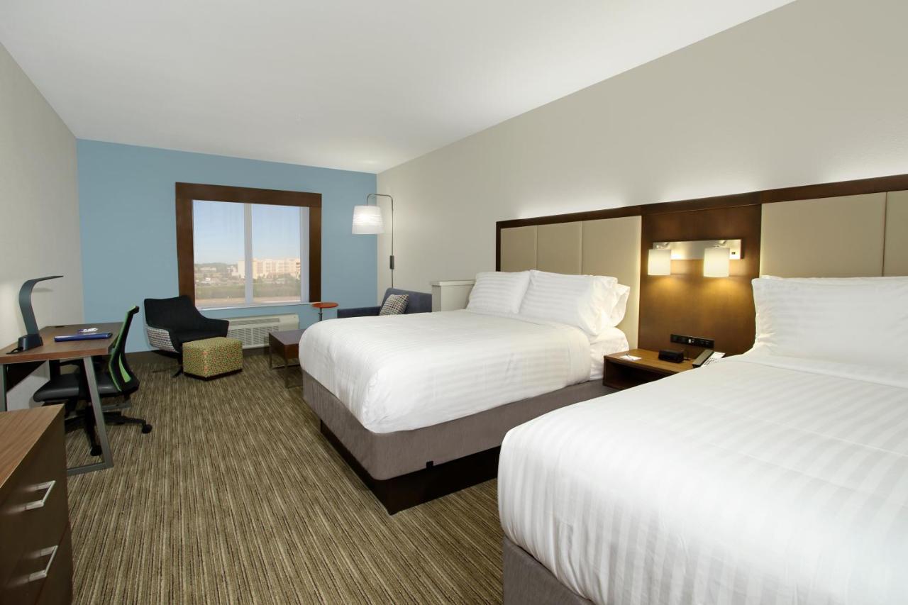 Holiday Inn Express & Suites Columbus North By Ihg Esterno foto